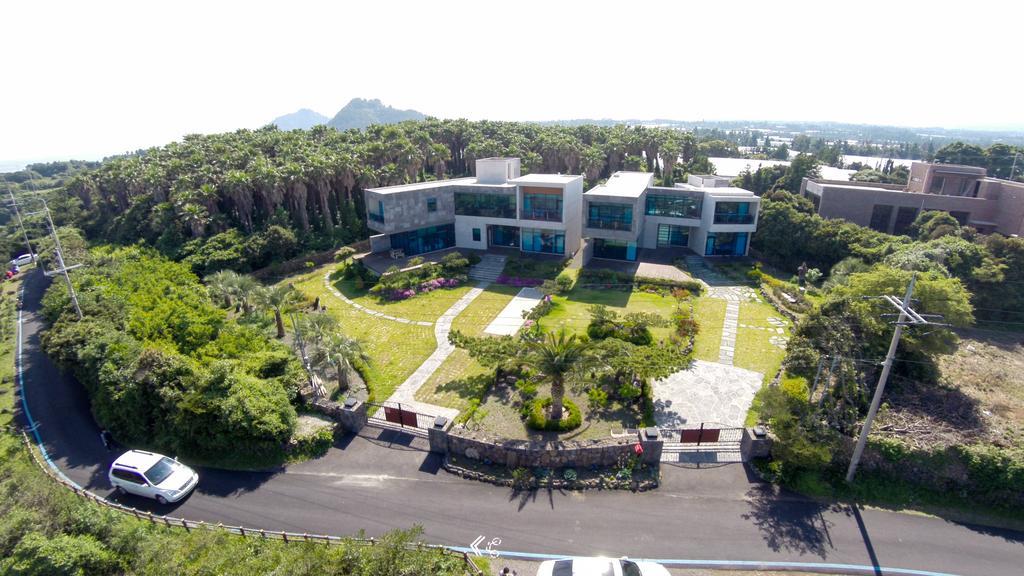 Cobeach Familiar Pension ซอกวีโพ ภายนอก รูปภาพ