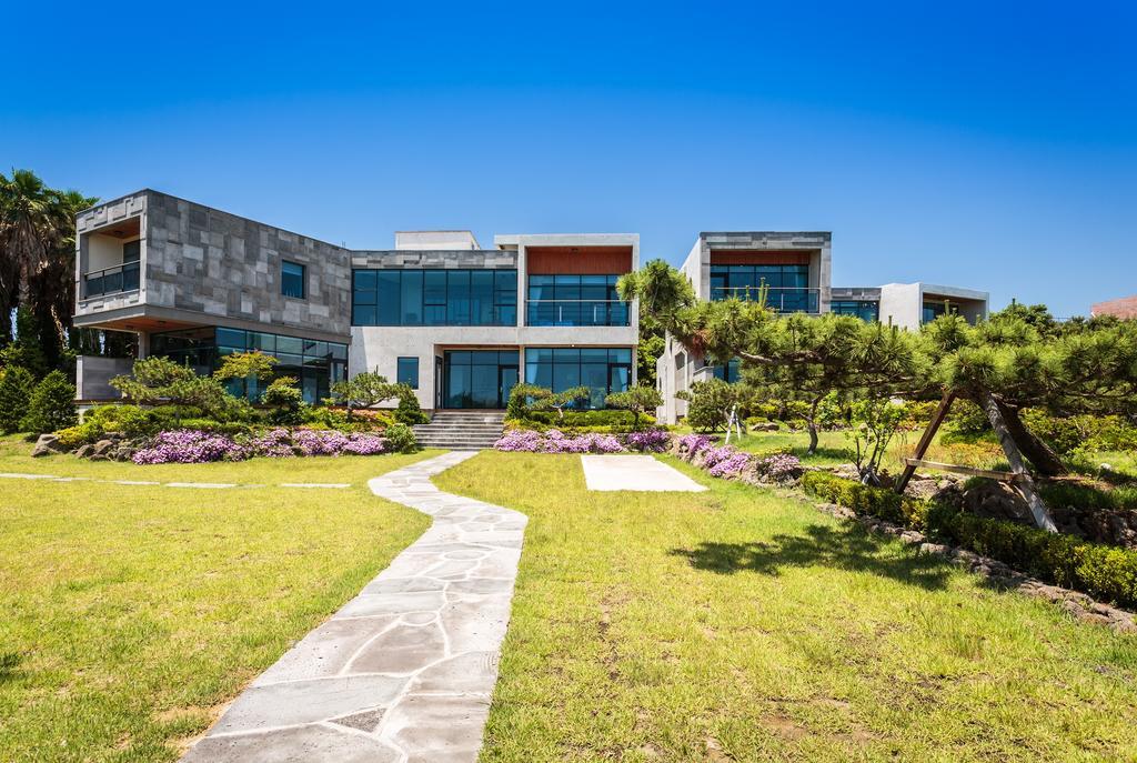 Cobeach Familiar Pension ซอกวีโพ ภายนอก รูปภาพ